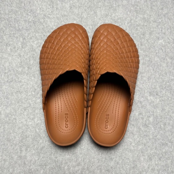 CROCS Shoes - Crocs Dylan Woven Mules Cognac Brown Slip On Clogs 209946 Womens 8 Mens 6